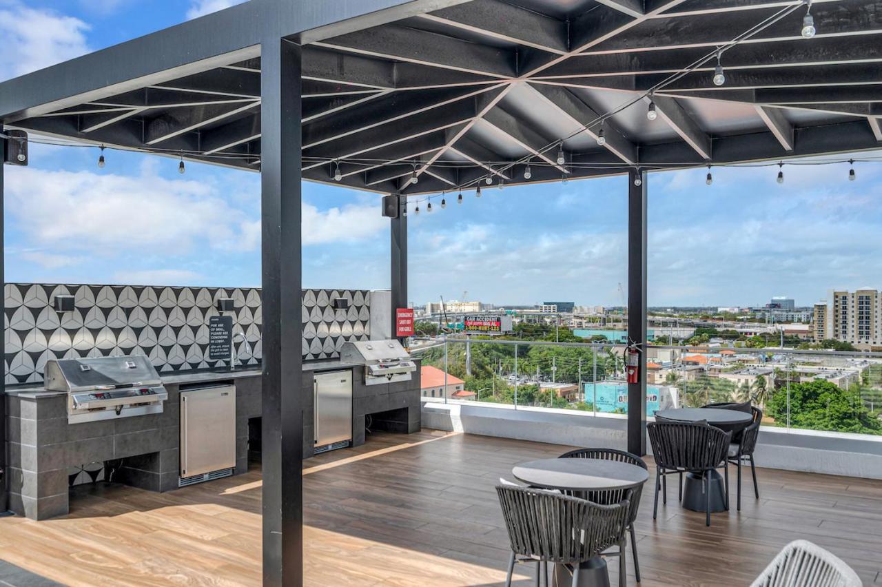 Charming Apt In The Heart Of Downtown With Free Parking Miami Exterior photo