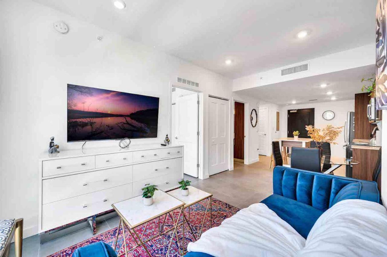 Charming Apt In The Heart Of Downtown With Free Parking Miami Exterior photo