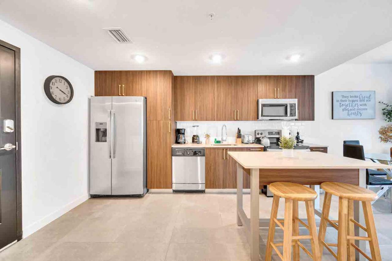 Charming Apt In The Heart Of Downtown With Free Parking Miami Exterior photo