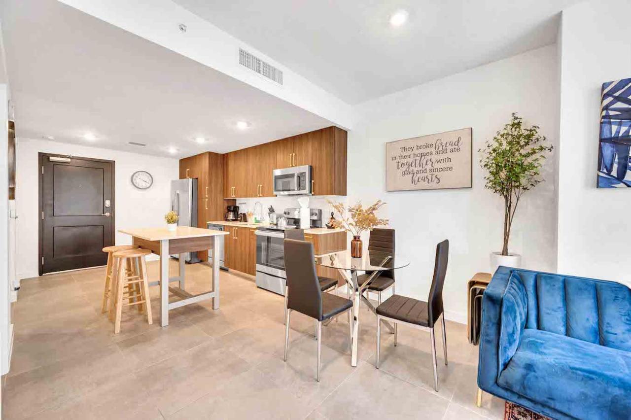 Charming Apt In The Heart Of Downtown With Free Parking Miami Exterior photo