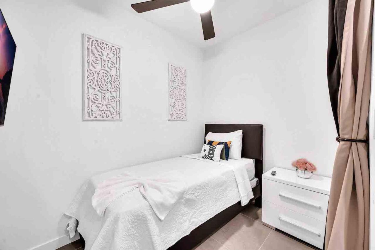Charming Apt In The Heart Of Downtown With Free Parking Miami Exterior photo