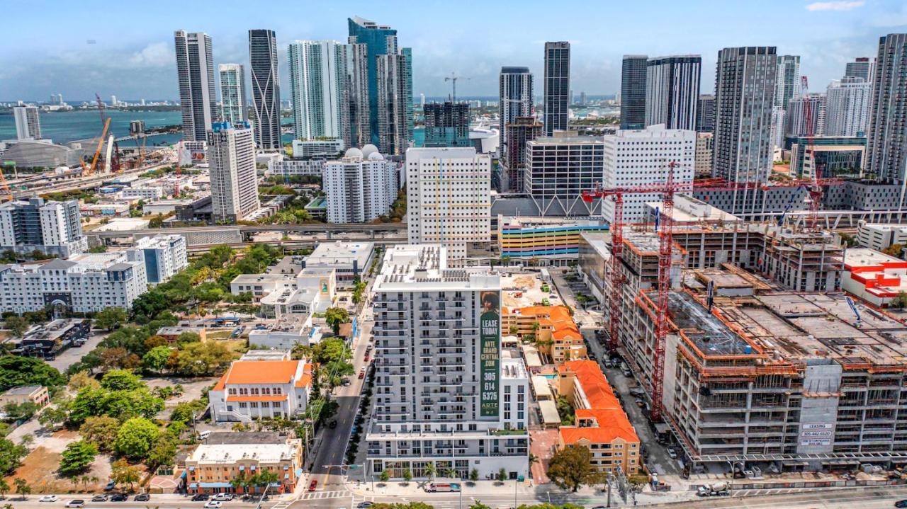 Charming Apt In The Heart Of Downtown With Free Parking Miami Exterior photo